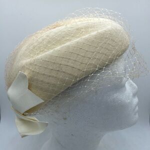 Vintage Cream Hat with Bow and Veil